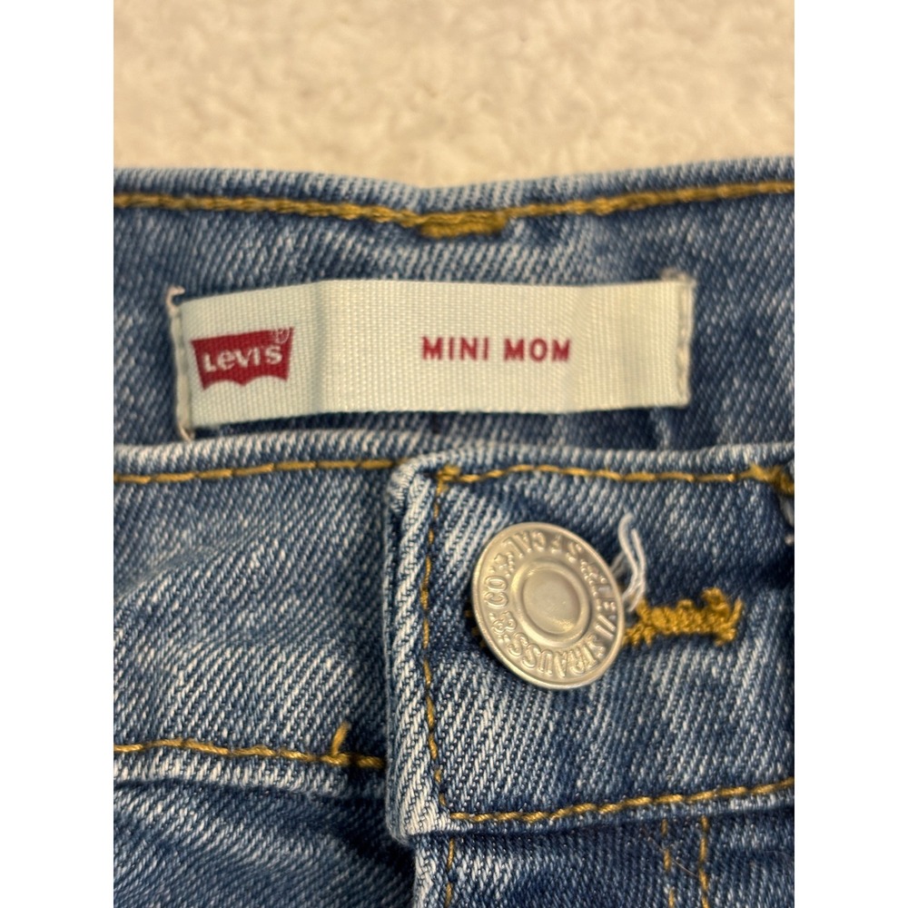 Levis Girls 8 Reg Mini Mom Denim Shorts Medium Wash Distressed G979-M8S - Picture 3 of 6